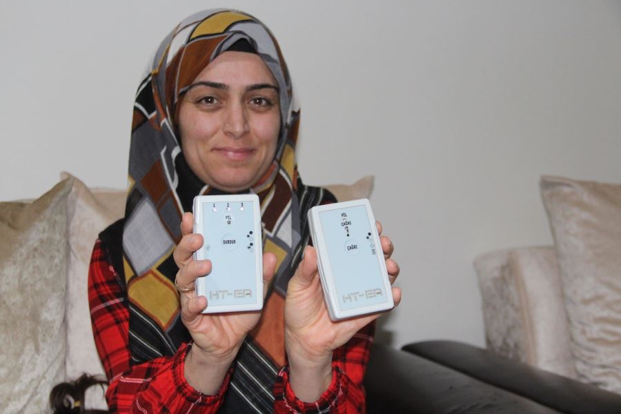 İşitme Engelli Çifte En Özel Hediye