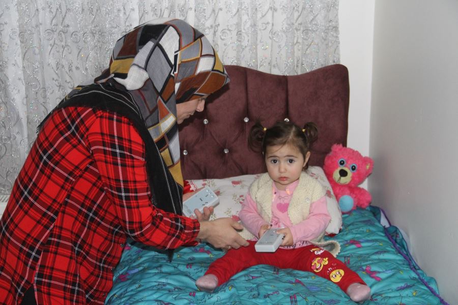 İşitme Engelli Çifte En Özel Hediye 