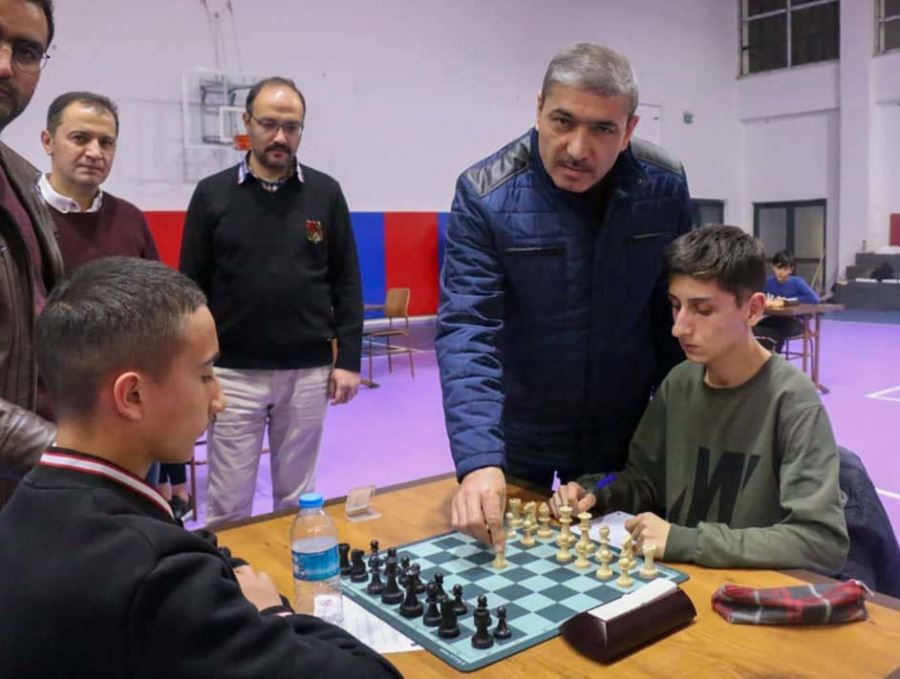 Satrançta Yıldızlar Rekabet Etti