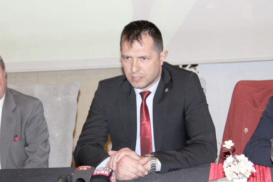 Kongreye Davet Etti