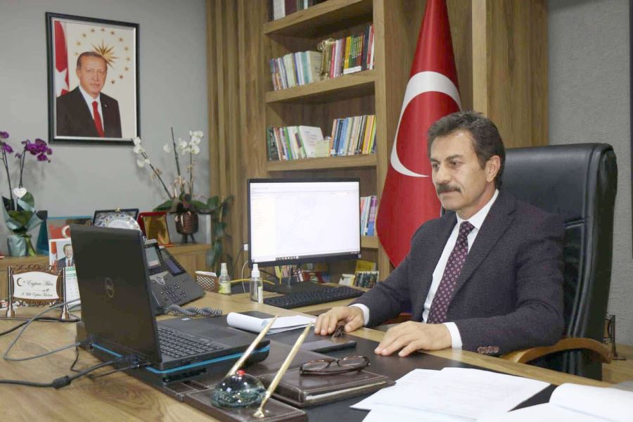 Bakan Özer