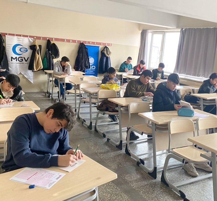 Bilgi Yarışması Yoğun İlgi Gördü 