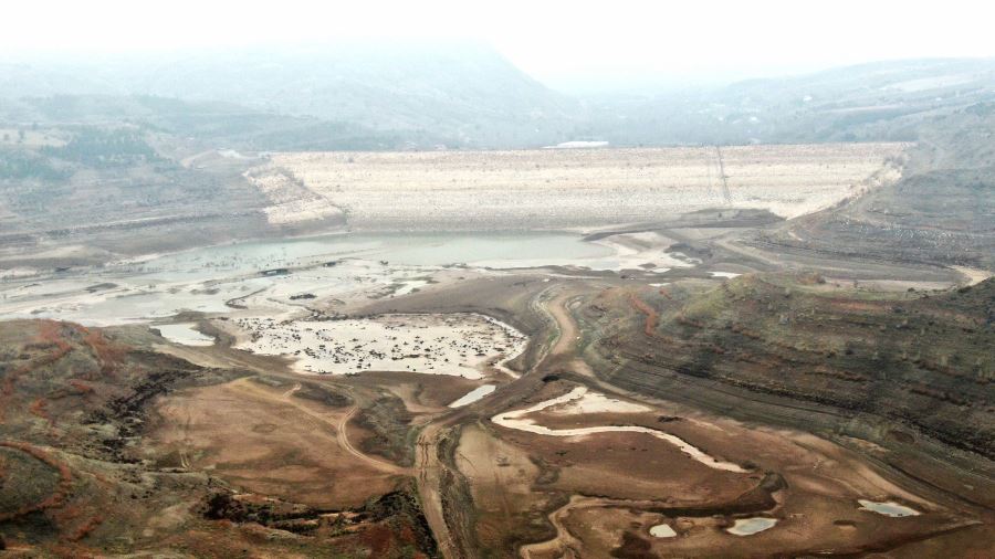  Barajda Adeta Bir Damla Su Kalmadı 