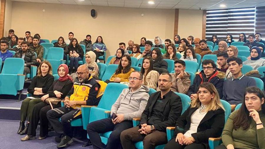       Acil Sağlık Hizmetinin Önemi  Anlatıldı 