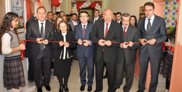 Z-Kütüphane Açıldı