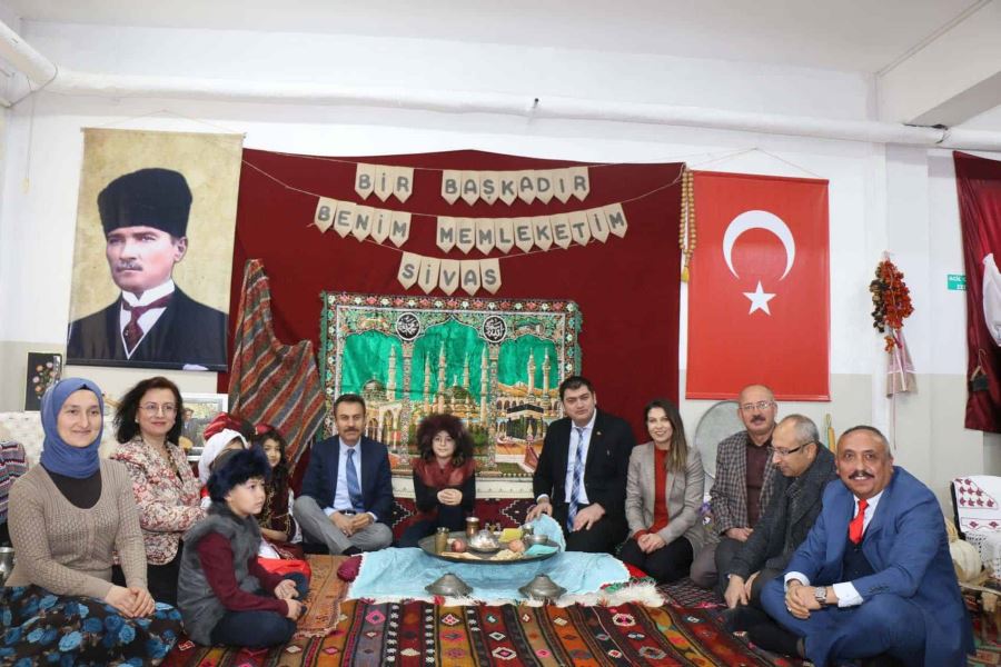 Yöresel Kıyafetler Görücüye Çıktı 