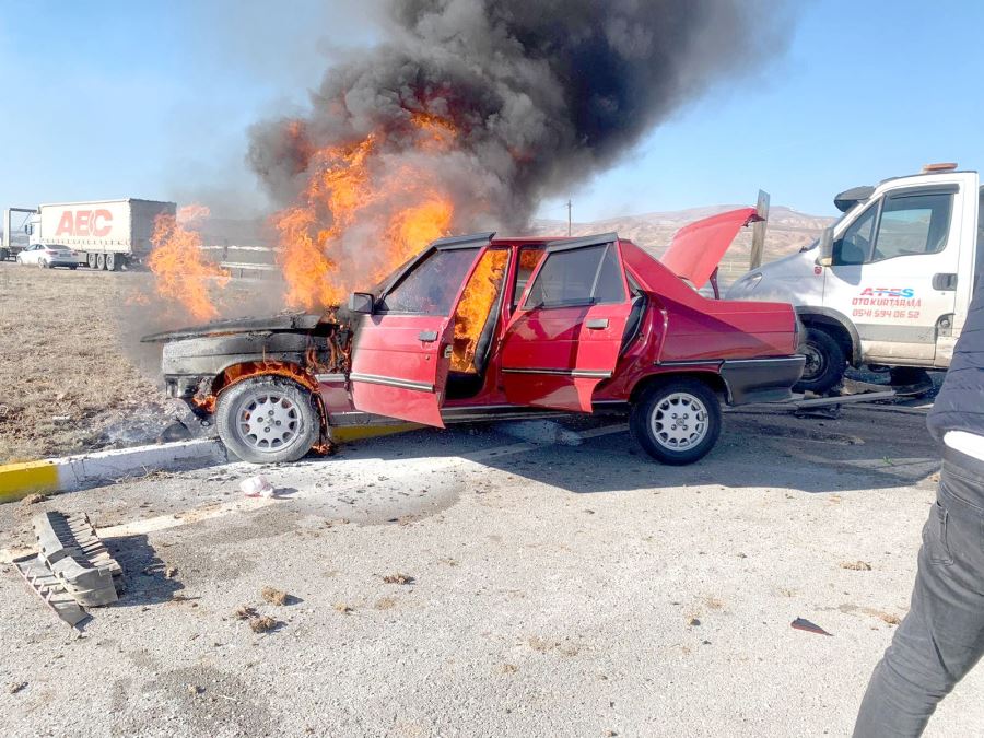 Arabam Yanıyor Diyerek Feryat Etti 