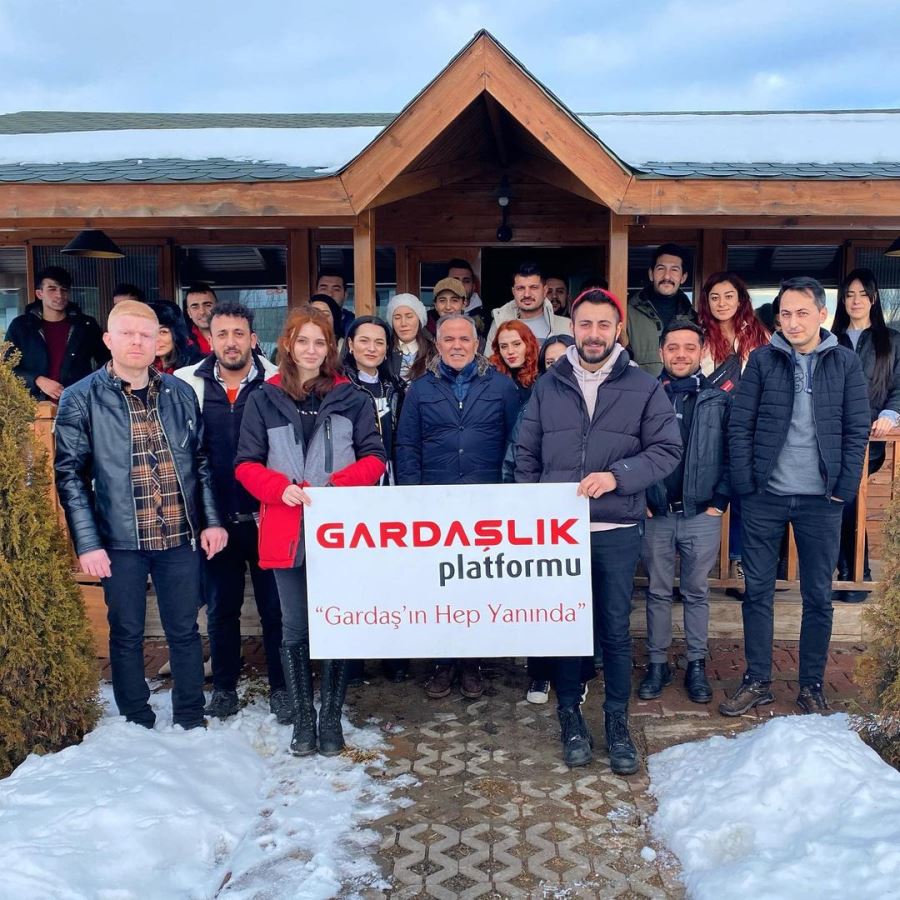 Gardaşın Hep Yanında