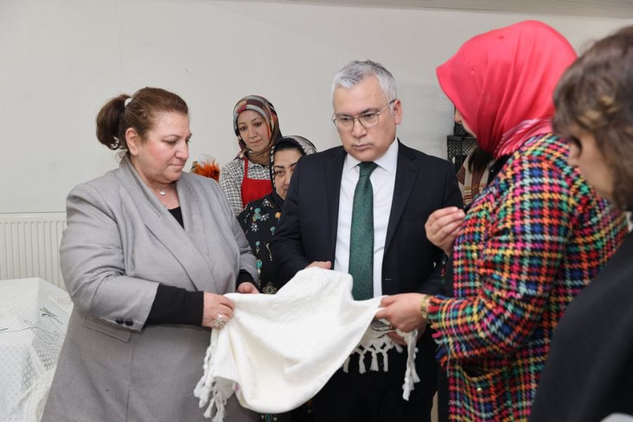 Kadınlar Üretiyor Valilik Pazarlıyor 