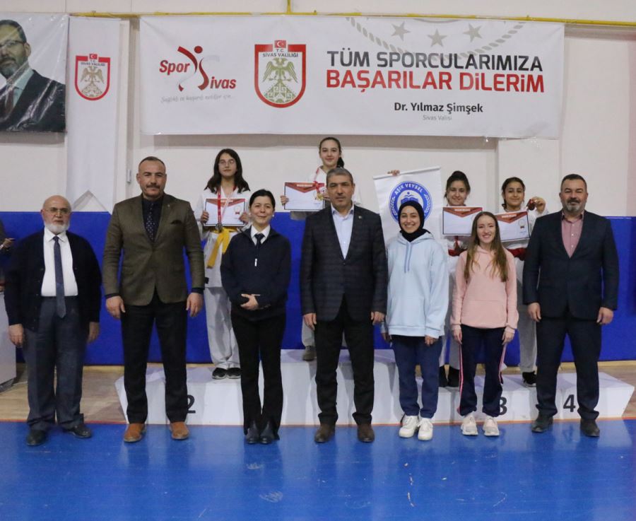 Okullu Karate Tam Puan Aldı