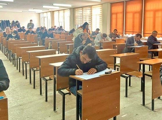 Yükselmek İçin Sınava Girdiler 