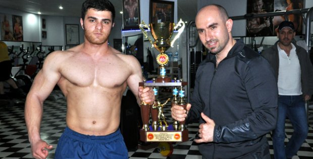 AZMİN ZAFERİ