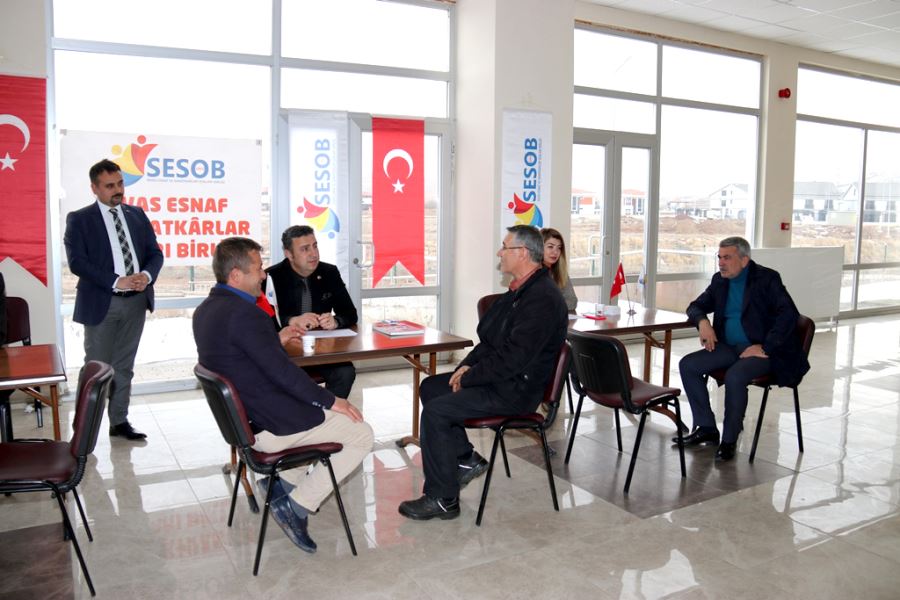 Depremzedeler İçin Stant Açıldı 
