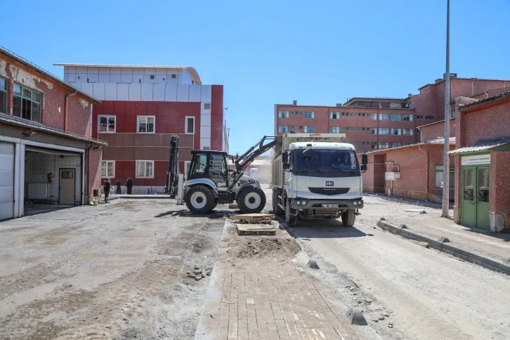 Hummalı Şekilde Devam Ediyor 