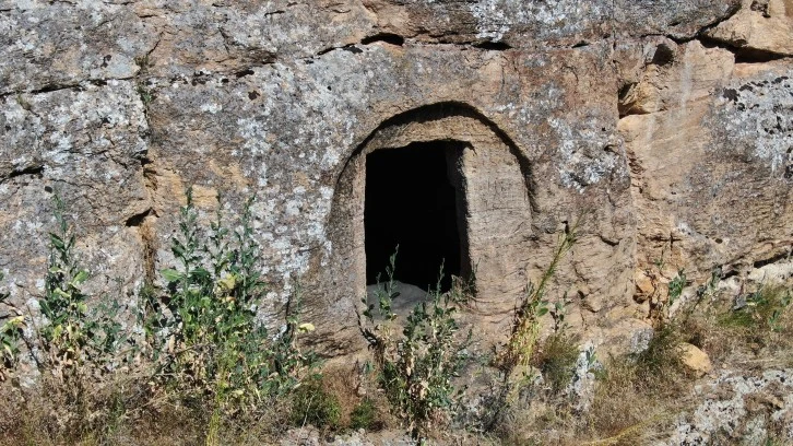 Kral Mezarlarını Andırıyor 
