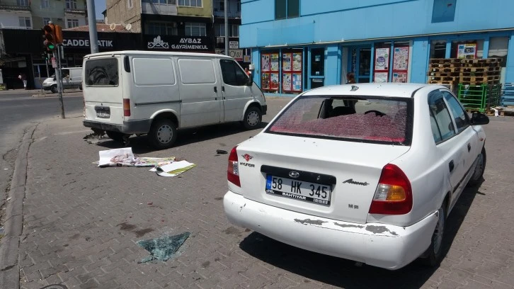 Freni Patlayan Kamyonet Dehşet Saçtı 