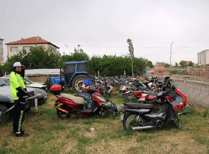 27 Motosiklete Trafikten Men Cezası