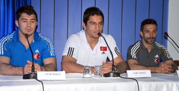 Güreşçiler Söyleşti