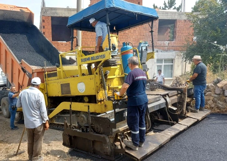 Sivas'ta Asfaltlama Çalışmaları Sürüyor 