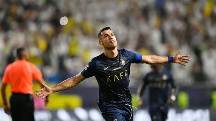 Ronaldo Bir İlke Daha İmza Attı 