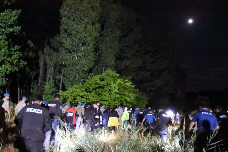 Selde Mahsur Kalan 13 Kişi Kurtarıldı