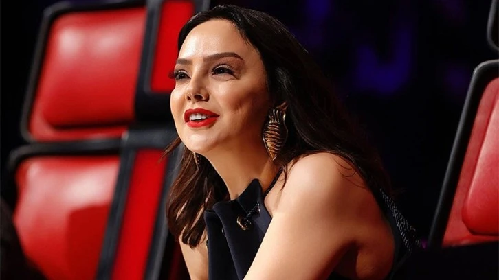 Ebru Gündeş Radikal 'Ödül Töreni' Kararı: 'Aday Göstermeyin'