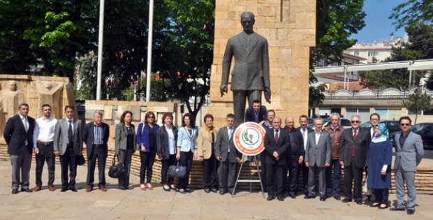 Eczacılar, Güvenin Simgesidir