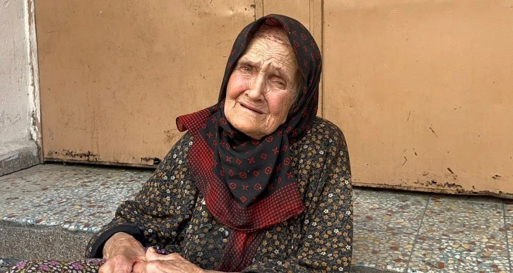 Dernekten Geliyoruz Dediler, 85 Yaşındaki Kadını Dolandırdılar 