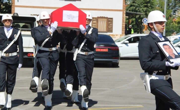 Şehit Polis Son Yolculuğunu Uğurlandı 