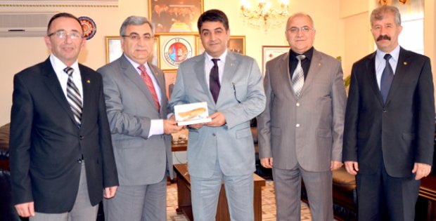 Çalışkan Borsayı Ziyaret Etti