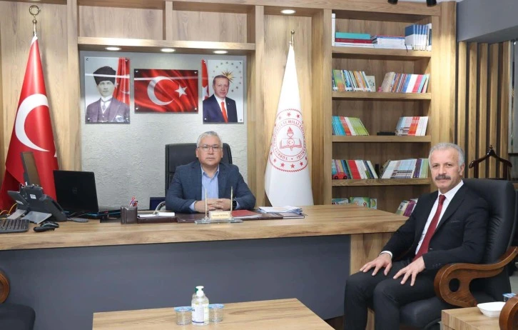 Vali Şimşek İl Milli Eğitim Müdürünü Ziyaret Etti 