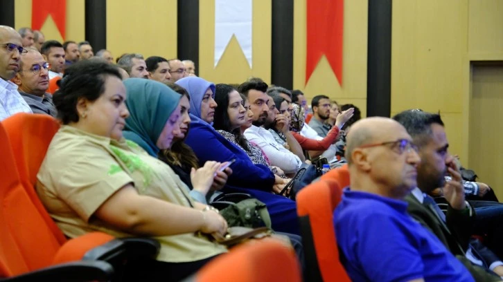 Akademisyenlere Verilen Seminerler Başladı 