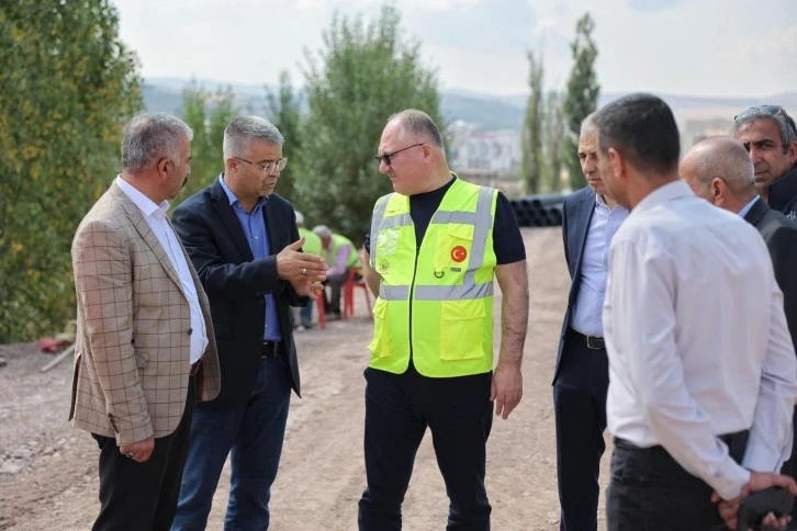 Sivas'ın Yolları Bir Bir Asfaltlanıyor 