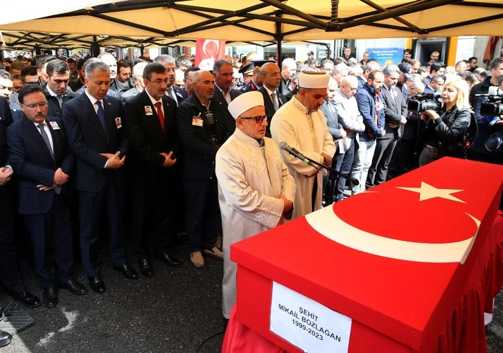 Ankara'daki Teröristlerin Şehit Ettiği Veteriner Son Yolculuğuna Uğurlandı 