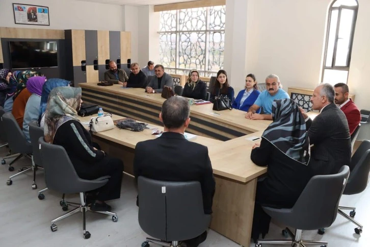 Sivas İl Milli Eğitim Müdürü Öğrencilerle Bir Araya Geldi