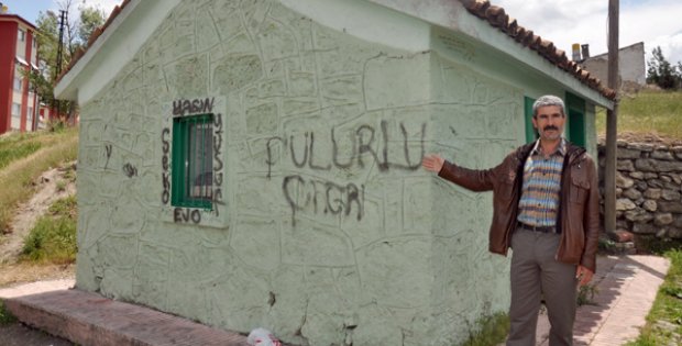 Pulur´da Türbe İsyanı