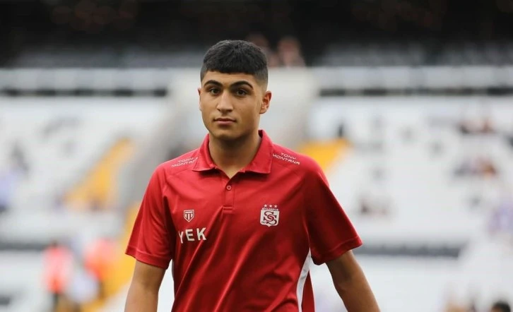 Yunus Emre Konak Yine Gururlandırdı!