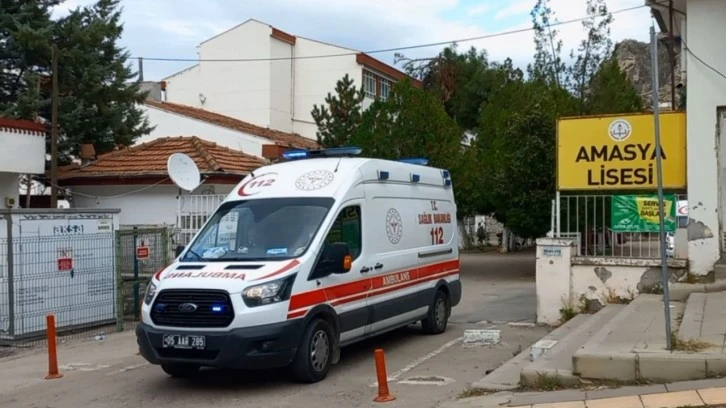 5 Öğrenci Gıda Zehirlenmesi Nedeniyle Hastaneye Kaldırıldı 