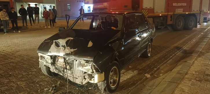 Fenalaşan Babasını Hastaneye Götürürken Kazaya Yaptı