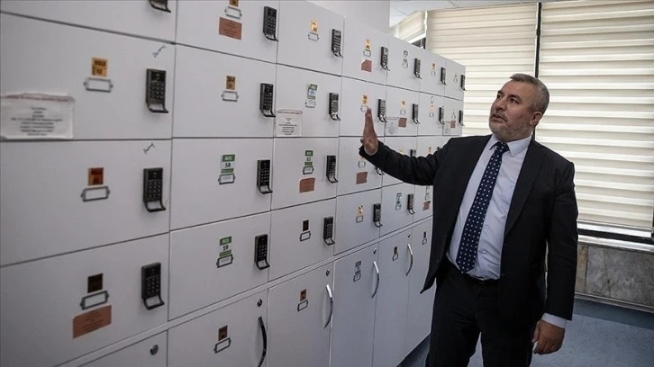 ÖSYM  Başkanı Sınav Sorularının 'Kozmik Odada'  Hazırlandığını Açıkladı  