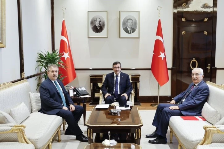 Cumhurbaşkanı Yardımcısı Yılmaz, BBP lideri Destici İle Bir Araya Geldi