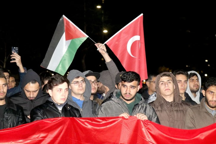 Tüm Sivas Meydanlara İnecek!