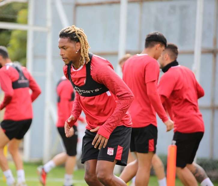 Sivasspor'da Kasımpaşa Hazırlıkları Sürüyor