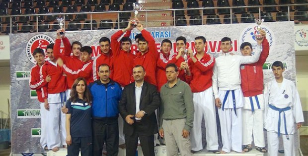 Karate´de Belediye Fırtınası
