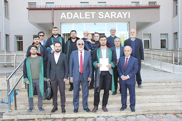 Sivaslı Avukatlar İsrail Cumhurbaşkanına Suç Duyurusunda Bulundu 