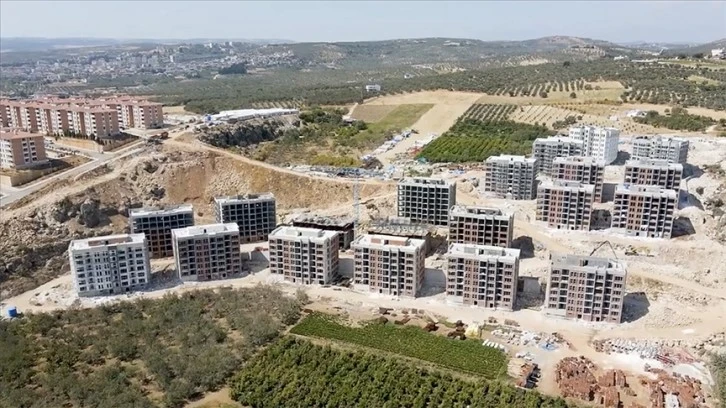 Deprem Konutlarının Yapımı Hızla Sürüyor 