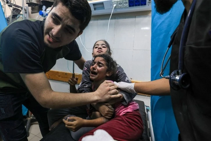 Sivas Eczacı Odası Başkanı Bahadır Eren'den İsrail'e Tepki: 'İsrail Savaş Suçu İşlemektedir' 