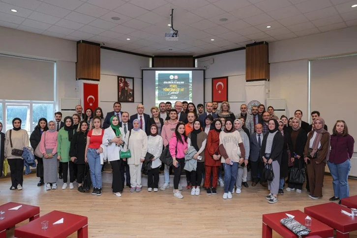 Bilgin Öğrencilere Tecrübelerini Aktardı