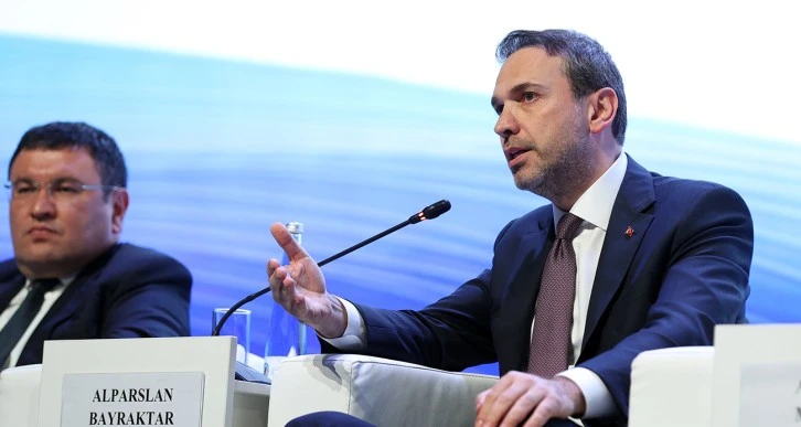Bayraktar, Enerji Merkezi İçin 2024'ü İşaret Etti