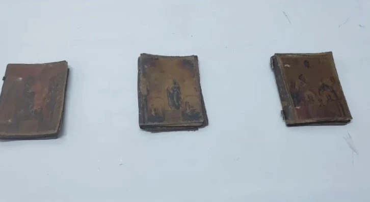 3 Bin Yıllık İncil Ele Geçirildi 